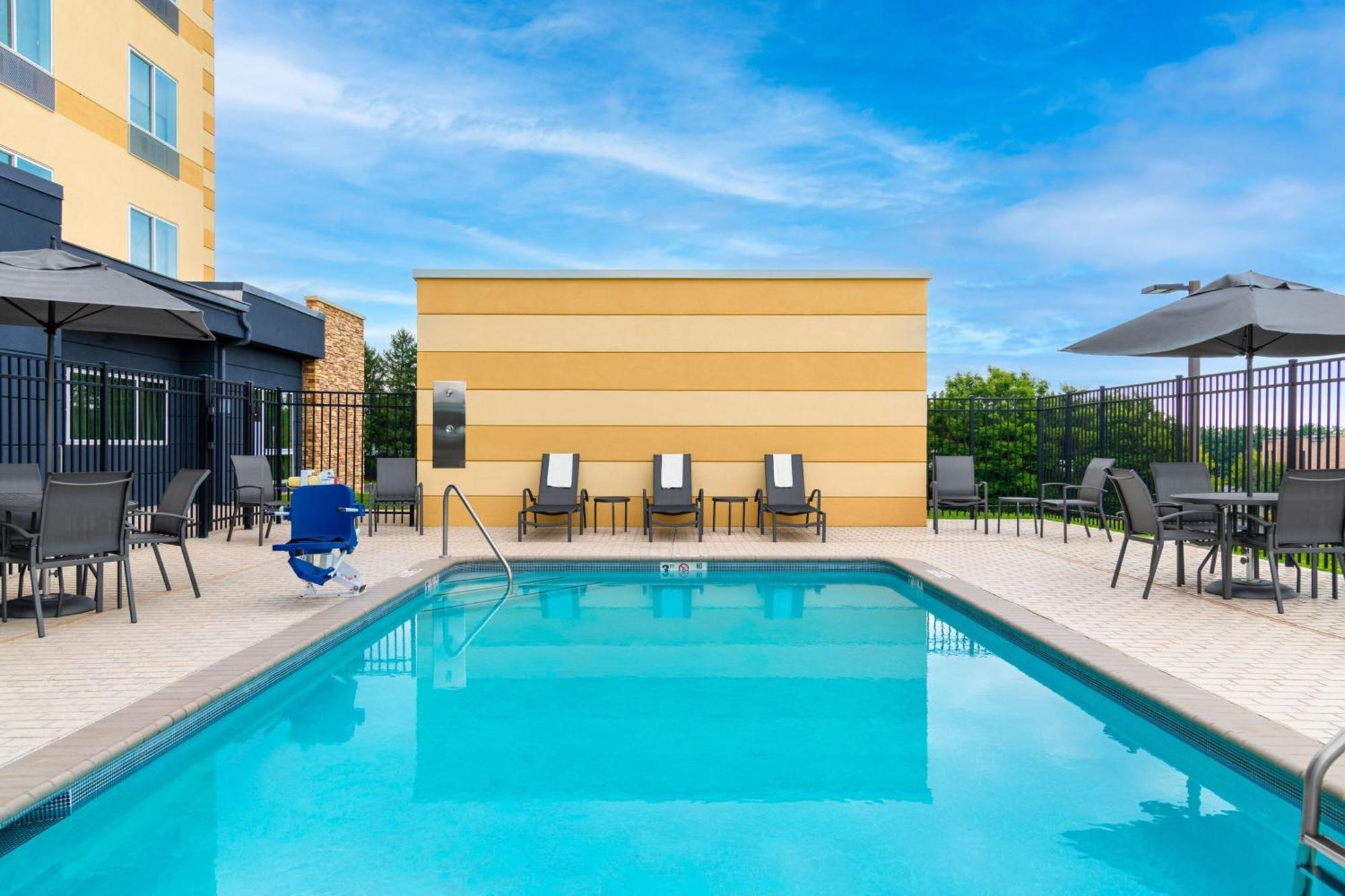 Fairfield Inn & Suites By Marriott Martinsburg Exteriér fotografie